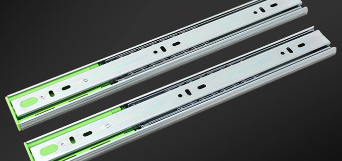 Soft close ball bearing drawer slide
